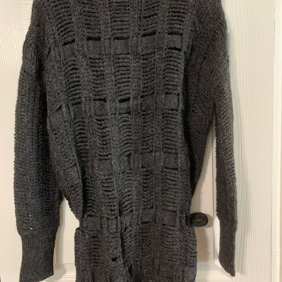 BCBG Oversized Knit Sweater Size:S - Picture 3 of 5